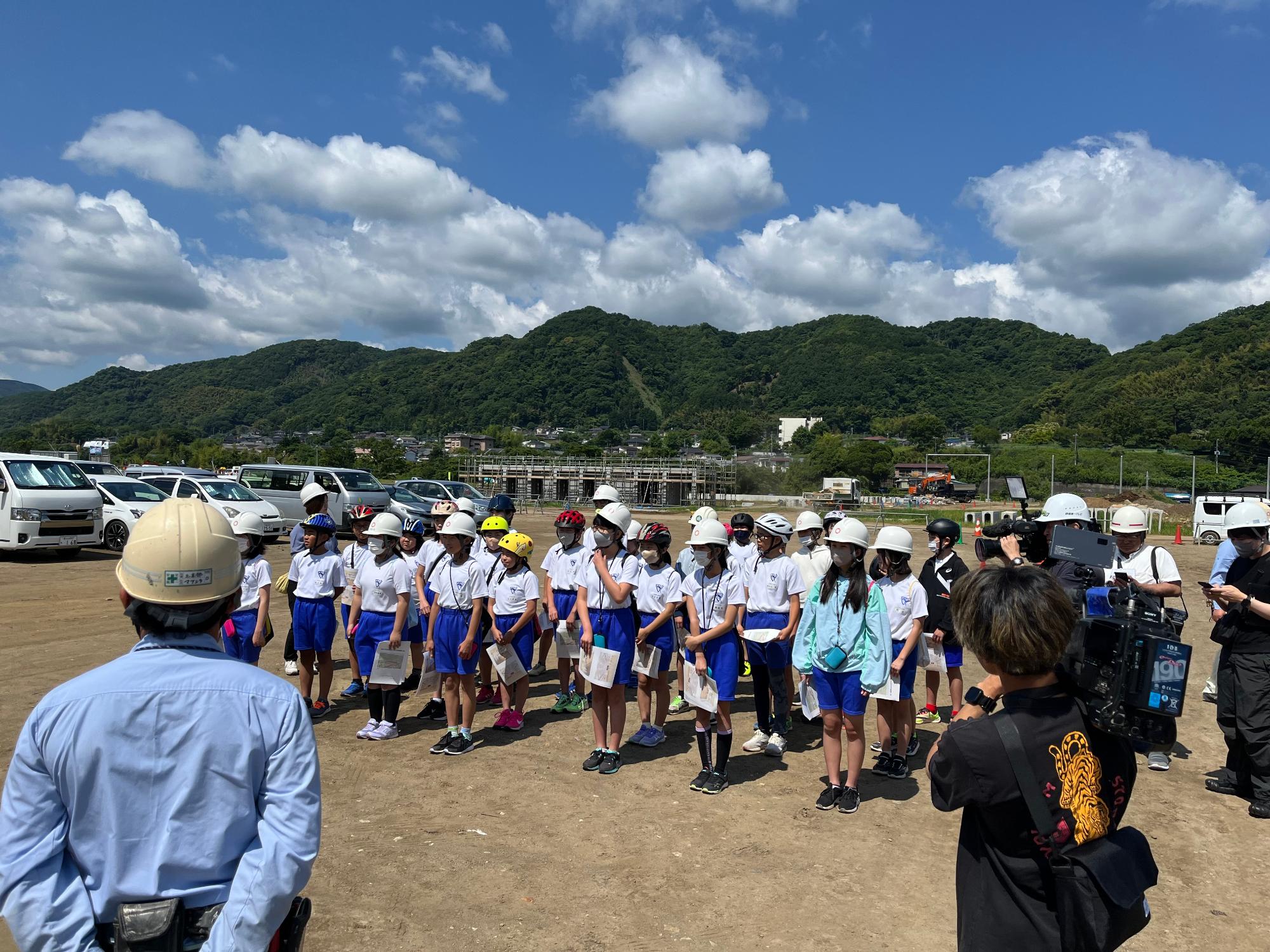 <中伊豆小学校 現場見学1>