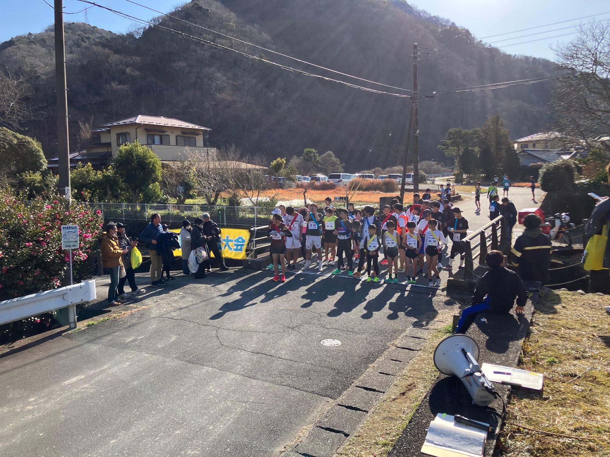 令和7年度伊豆市駅伝 緊張のスタート直前!