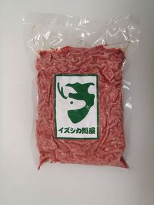 イズシカ挽肉の真空パックの写真